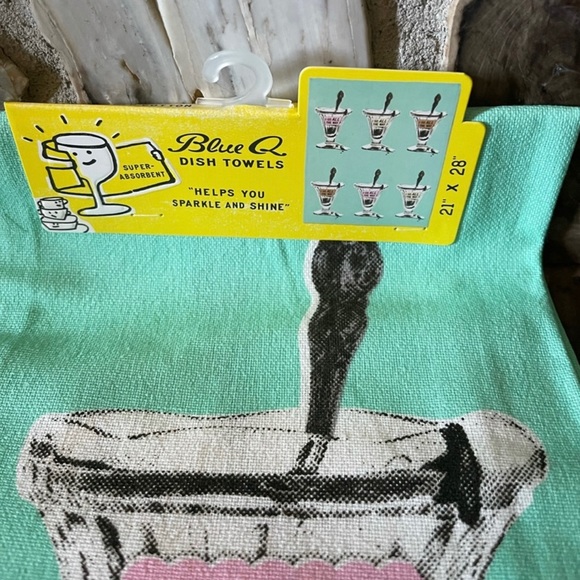 🔥1 day sale🔥 3/$25 on all BLUE Q dish towels - Picture 2 of 2